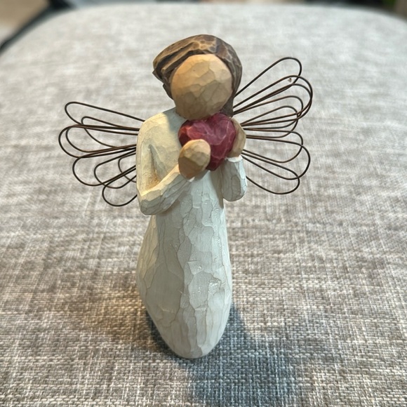 Willow Tree “Angel of the Heart” 2000 Susan Lordi Sculpture - Picture 1 of 5